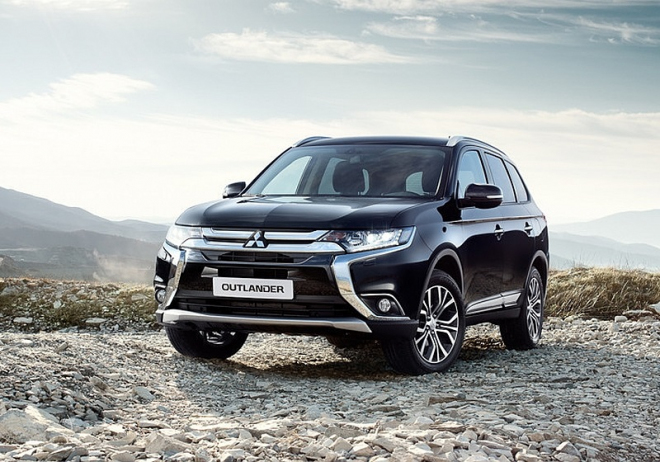 Mitsubishi Outlander 2015: facelift odhalen i evropské verzi, ani ta Ladu nepotěší