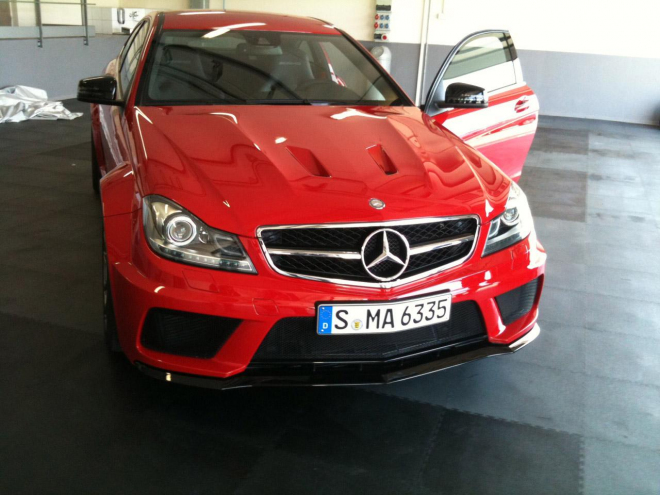 Mercedes C63 AMG Black Series: superostré Céčko přistiženo bez maskování (foto)