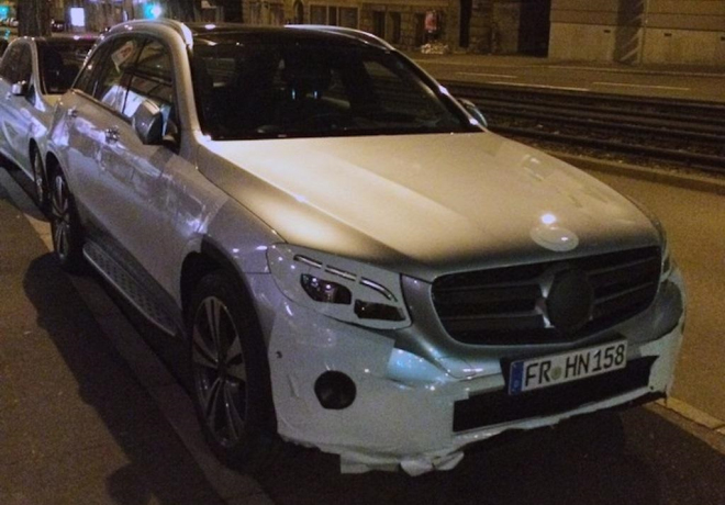 Mercedes GLC nafocen prakticky bez maskování, odhalí se již v červnu