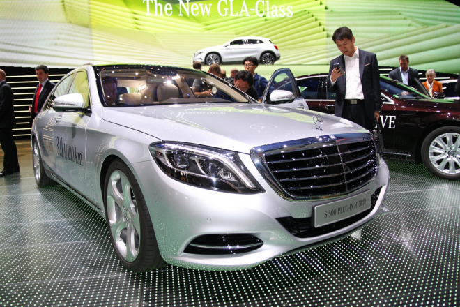 Mercedes S 500 Plug-In Hybrid 2014 oficiálně, vážně chce jezdit jen za 3 l/100 km (+ živé foto)