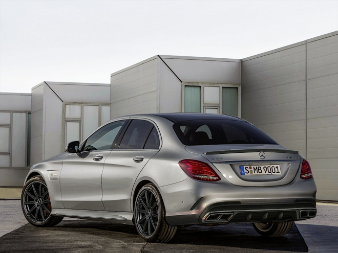 Mercedes C 63 AMG S: chystá se potentnější varianta s více než 500 koňmi