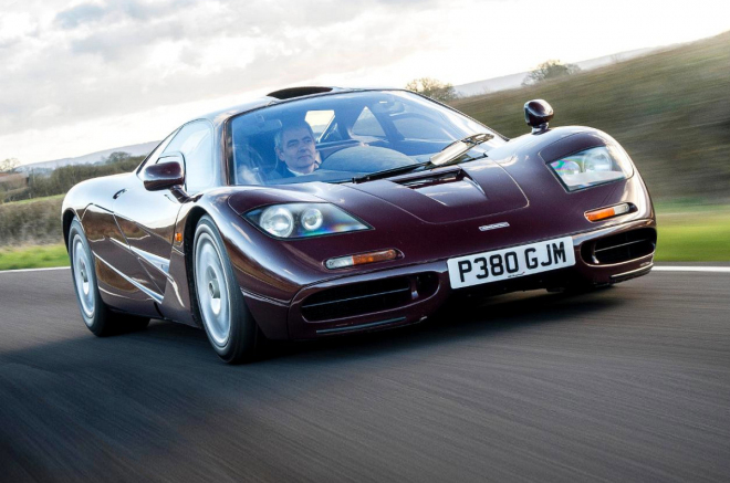 Mr. Bean prodává své auto. Mini? Ne, McLaren F1 za 0,3 miliardy