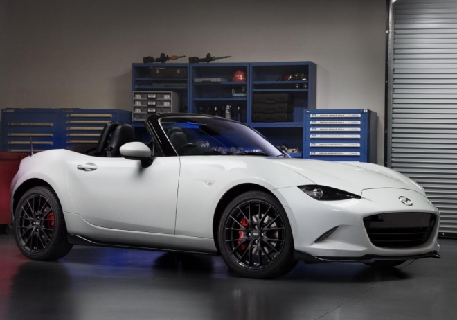 Mazda MX-5 odhalila tovární doplňky, počítají s karbonem či brzdami Brembo