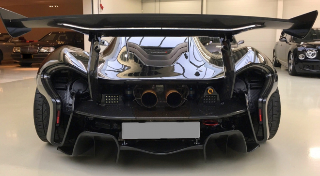 K mání je vzácný silniční McLaren P1 GTR. Připomene KITT, stojí raketu