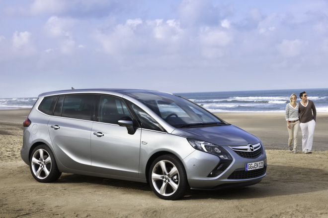 Opel Zafira Tourer CDTI BiTurbo: 195 naftových koní i pro Zafiru už oficiálně