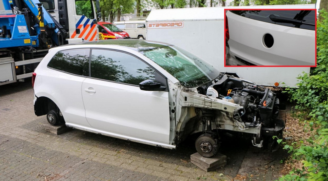 Kam až tohle zajde? Zloději přes noc očesali další auto, vzali i blatníky