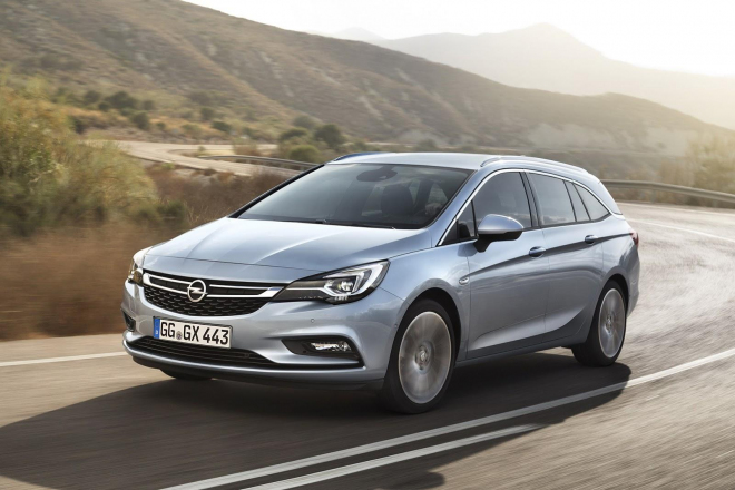 Opel Astra Sports Tourer 2016: nové kombi Octavii ani Civic kufrem nepřekoná