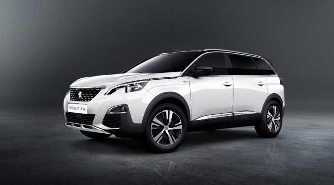 Nový Peugeot 5008 je venku, z MPV je SUV ve stylu Kodiaqu