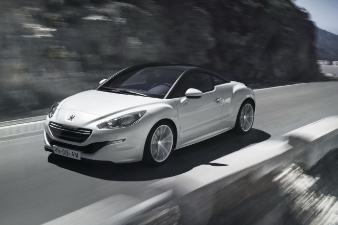 Peugeot RCZ 2013: facelift RCZ je k mání i u nás, základní cena znovu stoupla