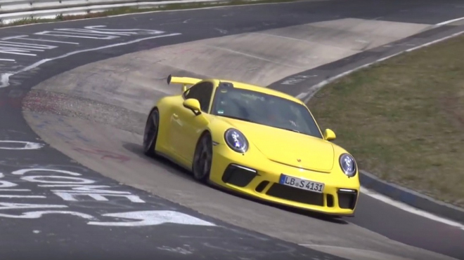 Porsche 911 GT3 2018 drtí Ring, jako by nebylo zítřka. Tady musí jít o čas (video)