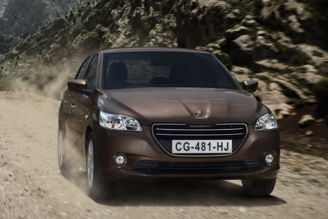 Peugeot 301 2012: francouzský Rapid na nových fotkách, má být hodně odolný