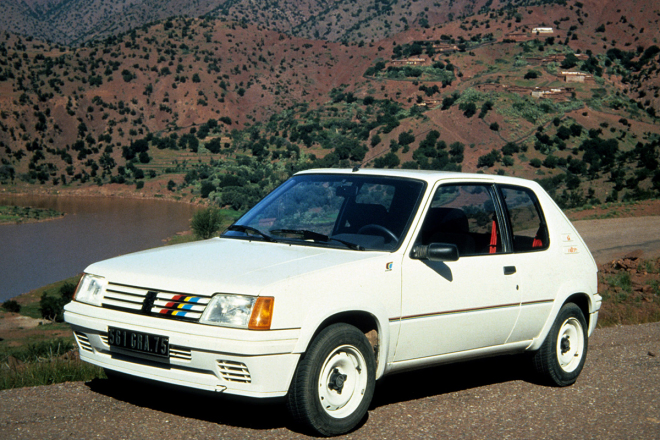 Peugeot 205 Rallye: oholené GTI vážilo jen 794 kilogramů