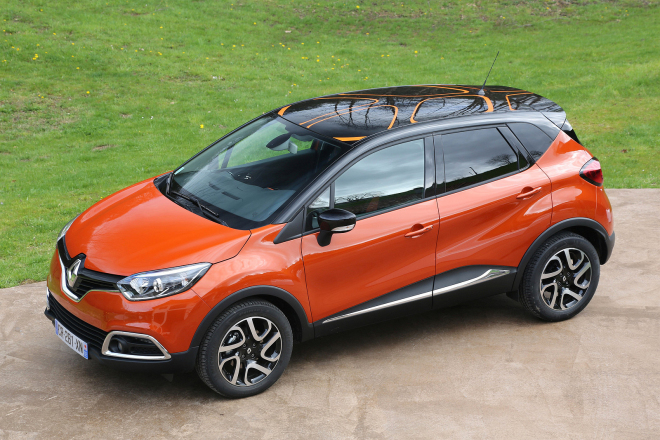 Vlna úspěchu kompaktních SUV neopadá, veze se na ní i Renault Captur