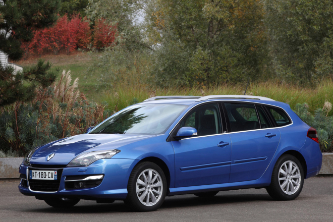 Renault potřebuje lepší odpověď na VW Passat, Laguna nestačí