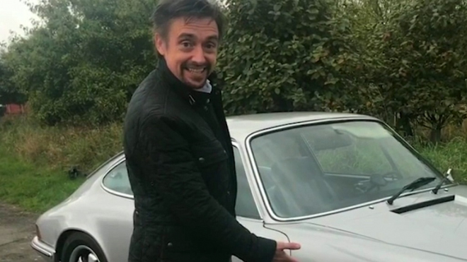 Richard Hammond ukázal své nové auto. Má 125 koní a je staré jako on sám