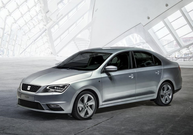 Seat Toledo 2015 s plně LED světly dorazil do ČR, dáte za ně 29 tisíc Kč