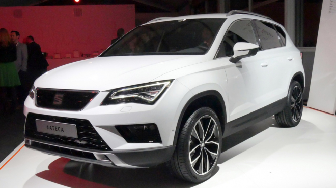 Seat Ateca oficiálně, detailně: španělský Yeti dorazí i s polovičním autopilotem