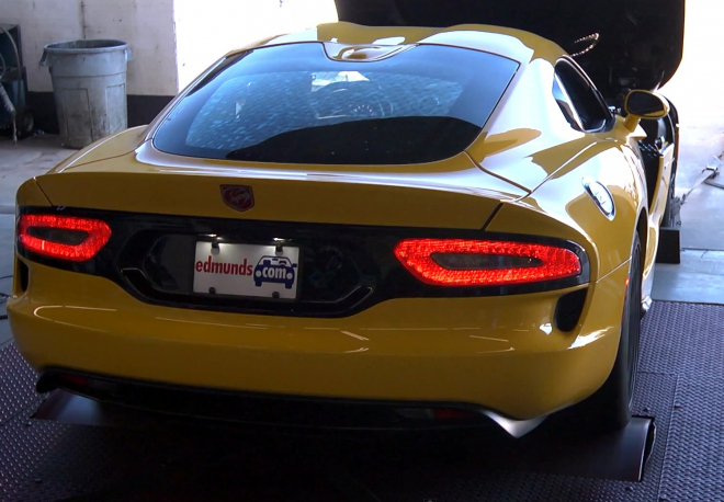 Novému SRT Viper naměřili na brzdě 566 koní na kolech (video)