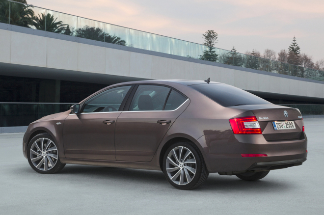 Škoda Octavia Laurin a Klement 2014: luxusní výbavu lze spojit se třemi motory i 4x4