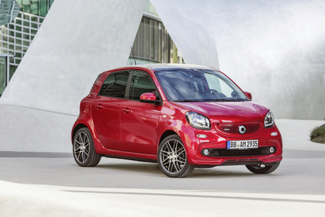 Smart Brabus Fortwo a Forfour 2016: nakonec jen 109 koní, zato s launch control