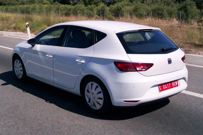 Seat Leon 2013: nová generace nafocena v základním provedení