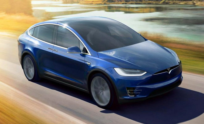 Tesla Model X odhalila vše, má až 773 koní, stovku dá za 3,2 s