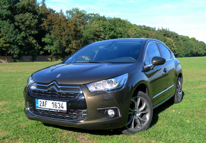 Test Citroën DS4 1,6 THP 200: není bohyně jako bohyně