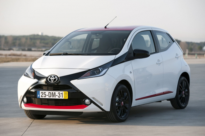 Toyota Aygo 2014: nový Kolíňan se poprvé ukázal pod širým nebem, u vesmírného střediska