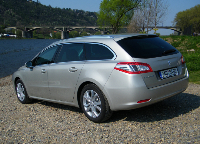 Test Peugeot 508 SW 1,6 THP: Passatu vstříc