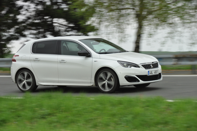 Test Peugeot 308 GT: rychlík nenápadný, ale i nedokonalý