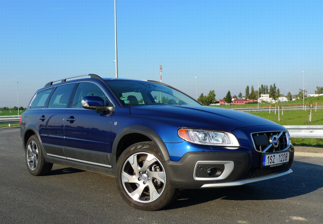 Test Volvo XC70 D5 AWD: rodinný tank