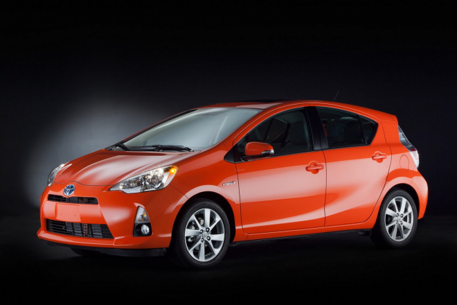 Toyota Prius C: malý hybrid odhalen, tentokrát oficiálně