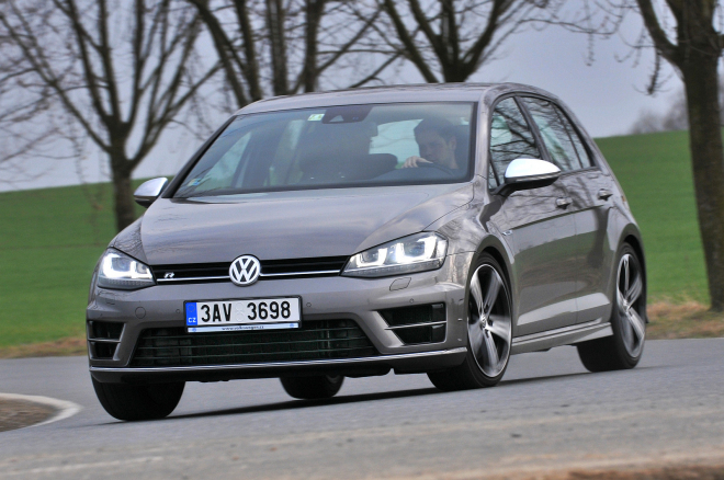 Test VW Golf R 2014: R jako Renegát