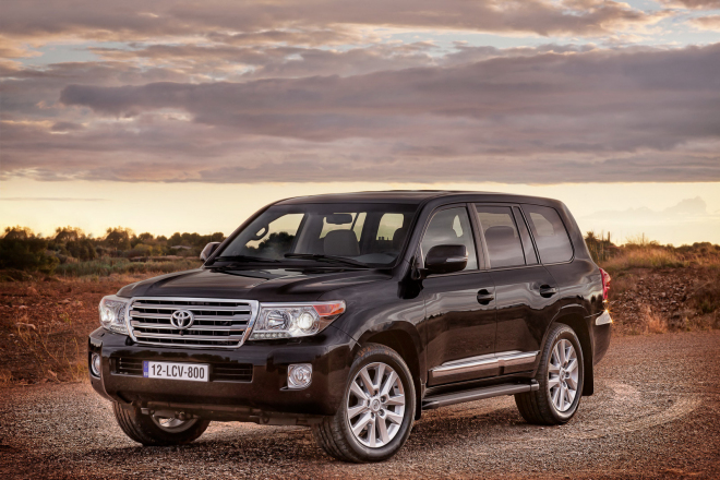 Toyota Land Cruiser V8 2012: evropský vzhled a americký motor odhaleny