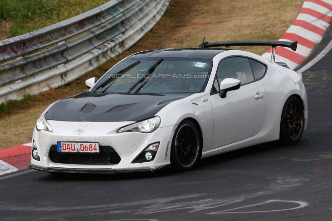 Ostrá Toyota GT 86 se prý rodí, má mít 300 koní a pohon všech kol