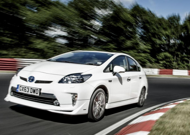 Spotřeba 0,4 l/100 km u Toyoty Prius Plug-in na Nordschleife? Totální nesmysl