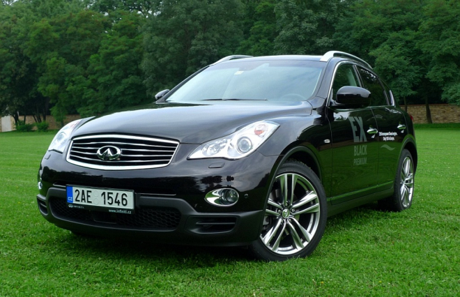 Test Infiniti EX 30d: pošetilost mocných