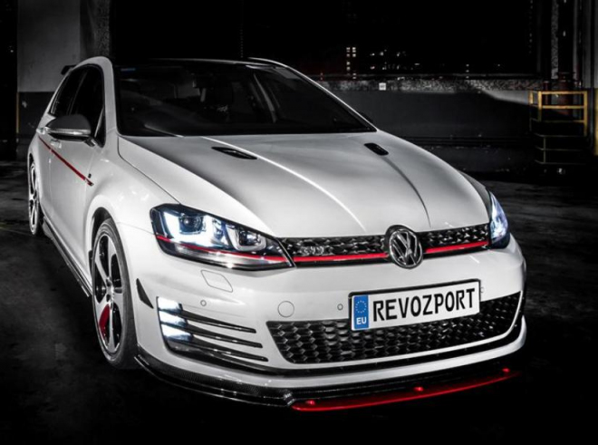 VW Golf VII GTI a R od RevoZport: až 340 koní, odlehčení karbonem a titanem