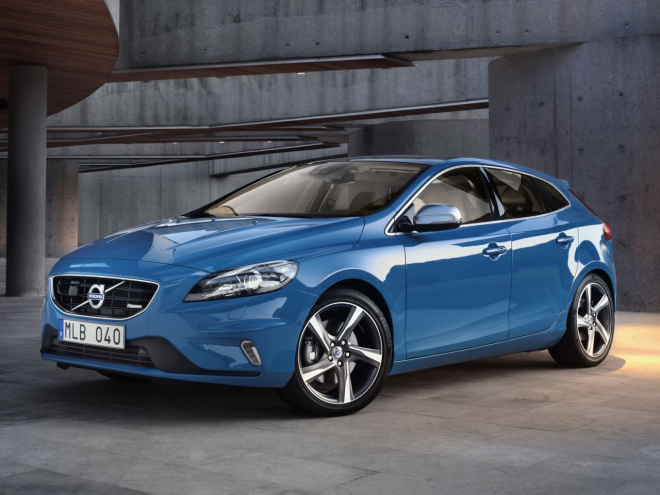 Volvo V40 R-Design: přiostřená V40 napodruhé oficiálně