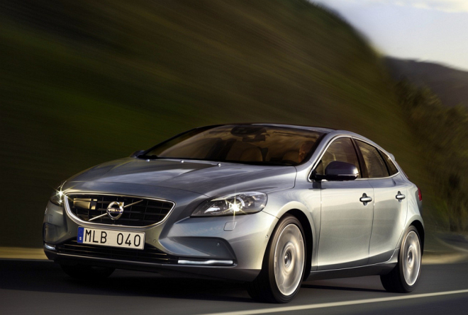 Volvo V40 2012: unikla snad kompletní sada fotek, včetně interiéru