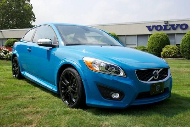 Volvo C30 Polestar jde do série, z původního konceptu ale mnoho nezůstalo