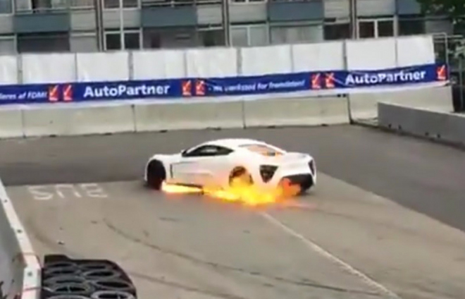 Clarkson měl pravdu, Zenvo ST1 hoří. Další se vzňalo v Dánsku